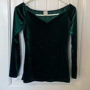 Green velvet long sleeve